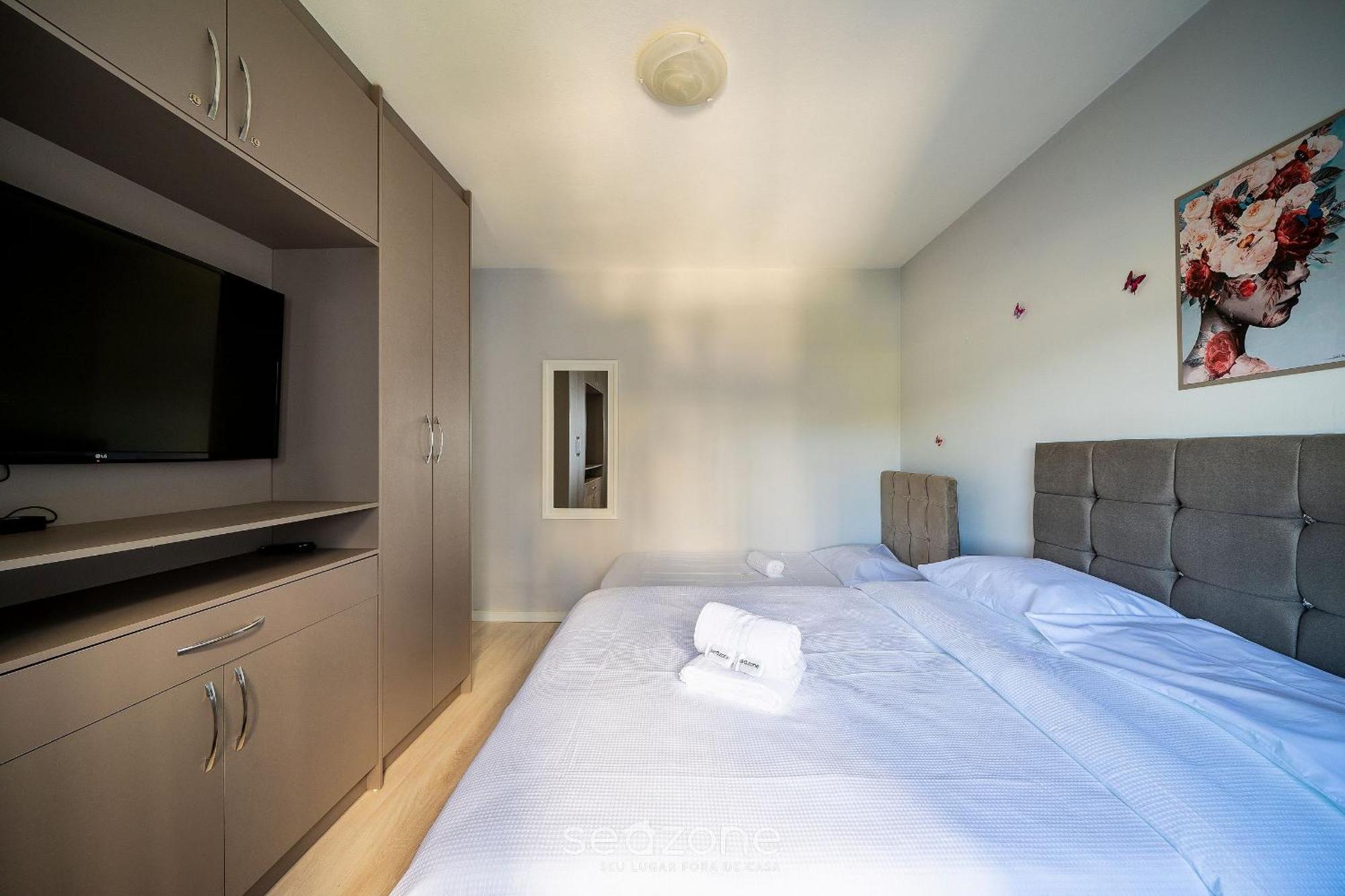 Apto Prox A Em Balneario Camboiu Esd143 Apartment